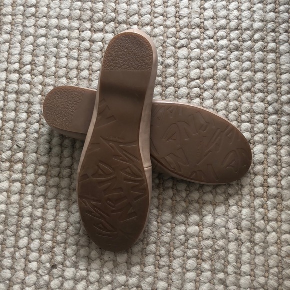 Nine West Cushioned Nude Flats - Picture 4 of 6